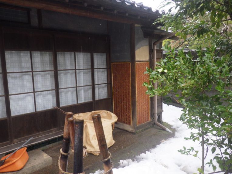 北方文化博物館外壁腰板貼替え工事