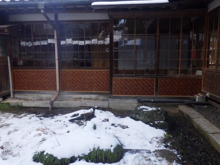 北方文化博物館外壁腰板貼替え工事