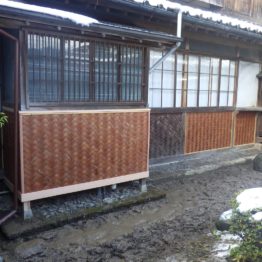 北方文化博物館外壁腰板貼替え工事