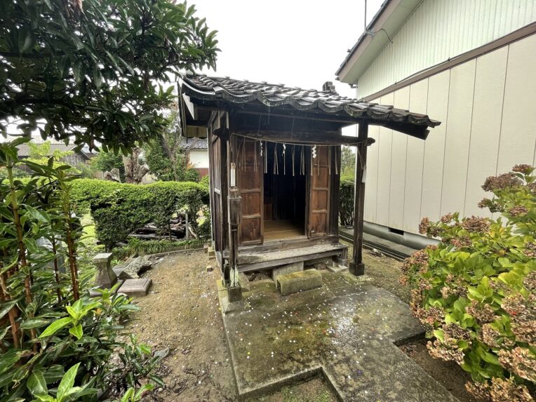 燕市中央通五の三自治会　稲荷神社改築工事